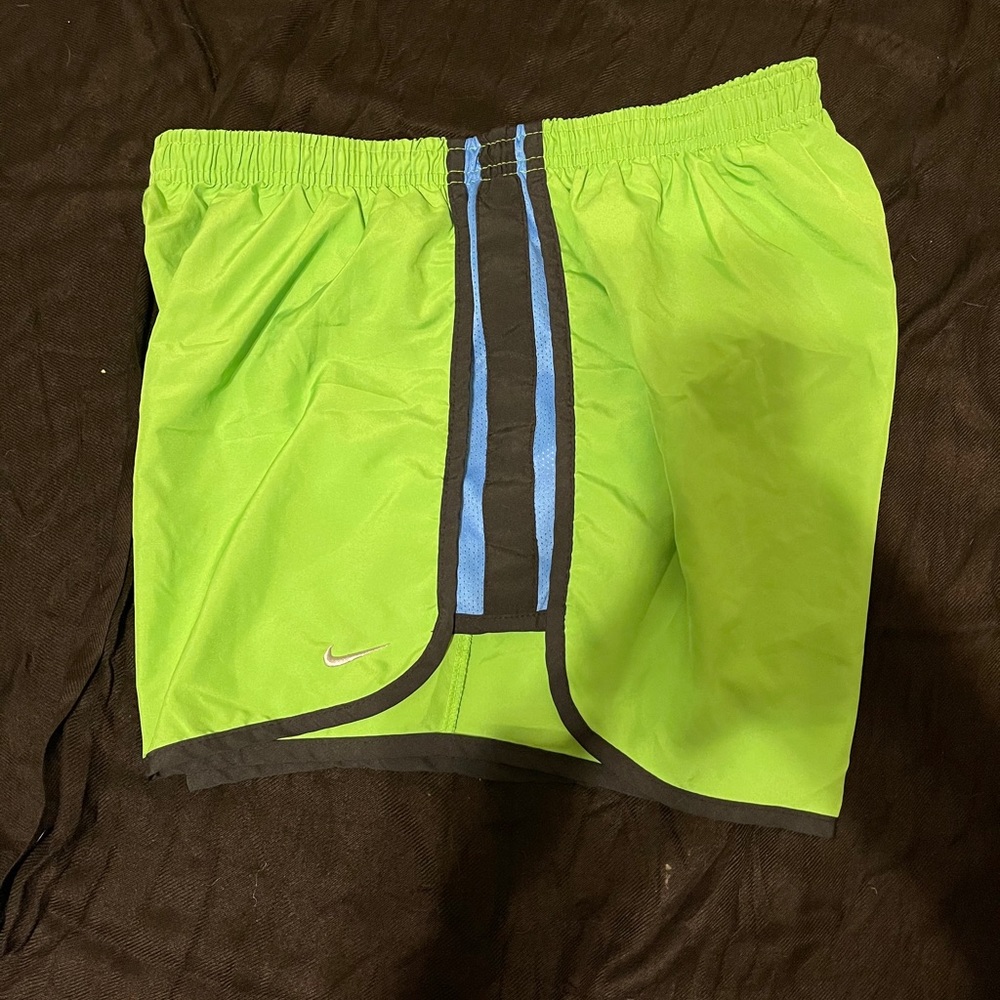 L- Nike Dri-Fit Shorts